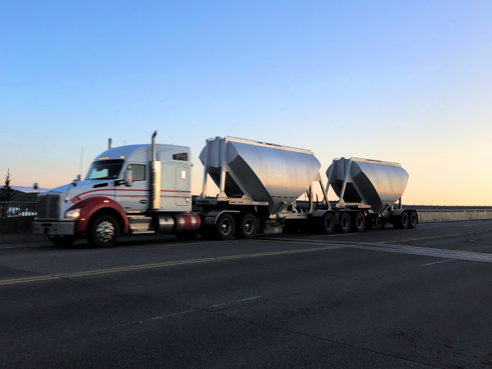 Dry Bulk Tanks: Everything To Know As A Truck Driver - Drive My Way