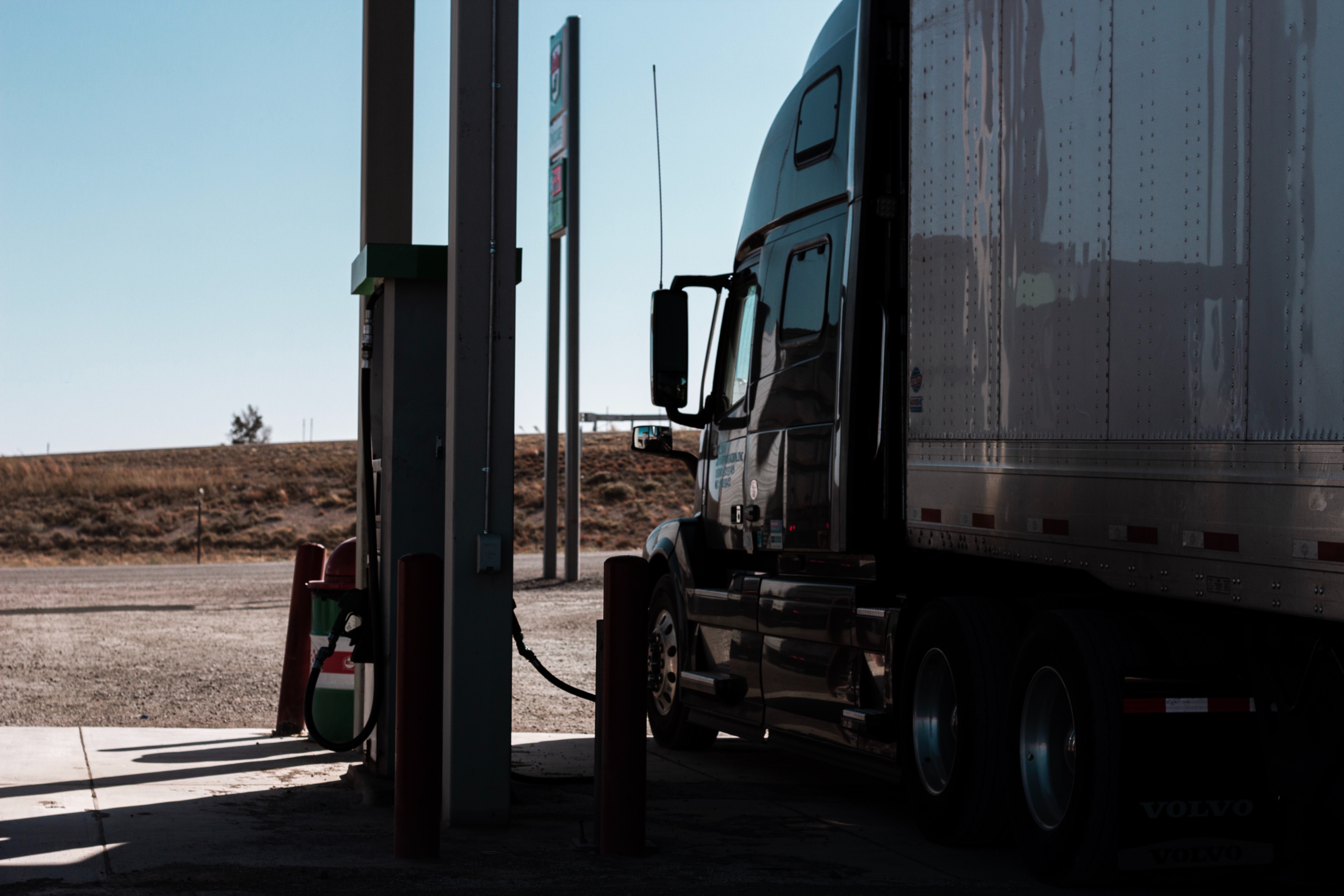 7 Best Truck Stops to Visit - Drive My Way